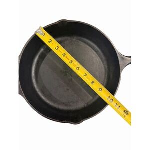Lodge 10 Inch 8SK Cast Iron Skillet Fry Pan